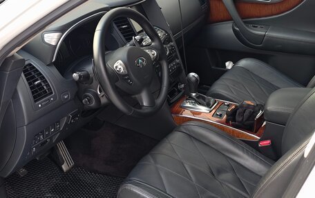 Infiniti FX II, 2012 год, 2 080 000 рублей, 10 фотография