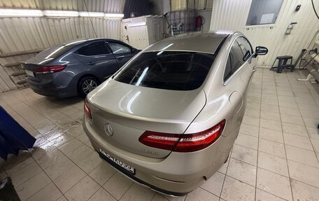 Mercedes-Benz E-Класс, 2019 год, 4 480 000 рублей, 6 фотография