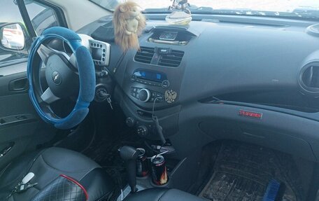 Chevrolet Spark III, 2013 год, 586 000 рублей, 6 фотография