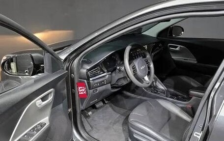 KIA Niro I, 2022 год, 1 480 000 рублей, 6 фотография