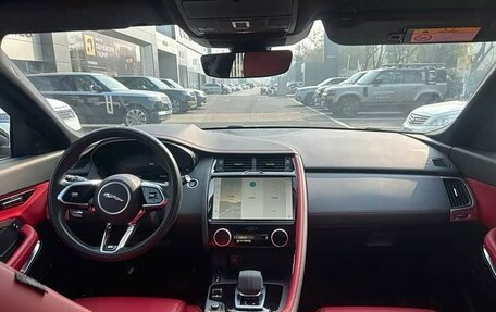 Jaguar E-Pace, 2024 год, 8 фотография