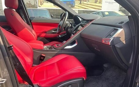 Jaguar E-Pace, 2024 год, 9 фотография