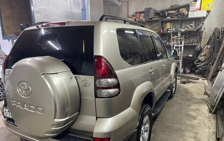 Toyota Land Cruiser Prado 120 рестайлинг, 2004 год, 1 800 000 рублей, 7 фотография