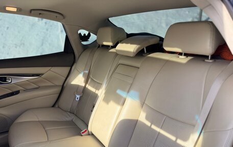 Infiniti Q70 I, 2015 год, 2 450 000 рублей, 27 фотография