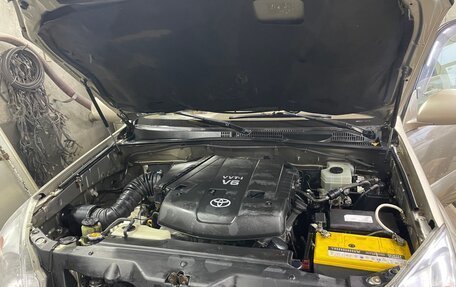 Toyota Land Cruiser Prado 120 рестайлинг, 2004 год, 1 800 000 рублей, 5 фотография