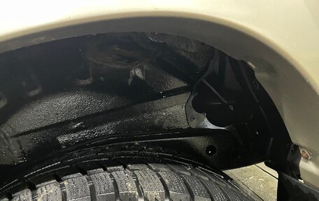 Toyota Land Cruiser Prado 120 рестайлинг, 2004 год, 1 800 000 рублей, 19 фотография