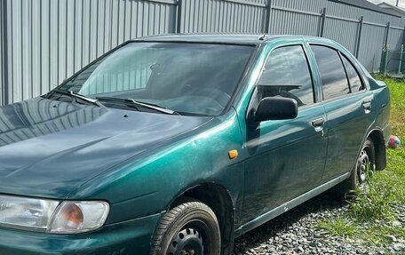 Nissan Almera, 1996 год, 250 000 рублей, 4 фотография