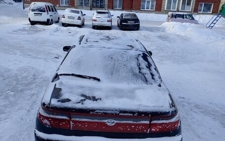 Toyota Carina, 1995 год, 250 000 рублей, 2 фотография