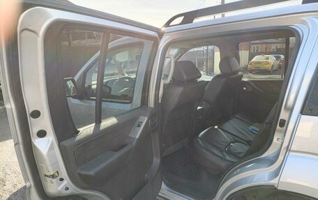 Nissan Pathfinder, 2007 год, 1 410 000 рублей, 18 фотография