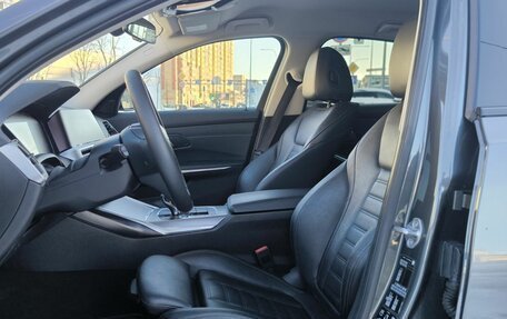 BMW 3 серия, 2019 год, 3 565 825 рублей, 12 фотография