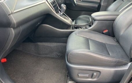 Toyota Harrier, 2019 год, 2 480 000 рублей, 10 фотография