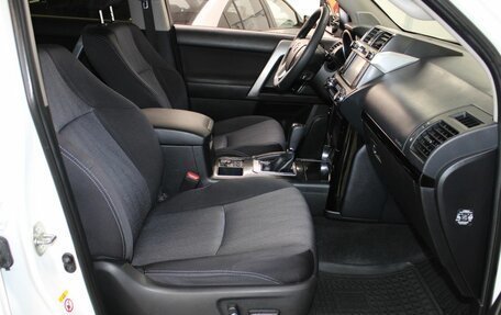 Toyota Land Cruiser Prado 150 рестайлинг 2, 2015 год, 3 657 000 рублей, 15 фотография