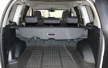 Toyota Land Cruiser Prado 150 рестайлинг 2, 2015 год, 3 657 000 рублей, 21 фотография