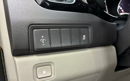 KIA Carnival III, 2016 год, 2 299 000 рублей, 15 фотография