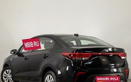 KIA Rio IV, 2018 год, 1 359 000 рублей, 7 фотография