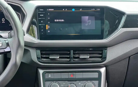 Volkswagen T-Cross I, 2022 год, 1 300 000 рублей, 10 фотография