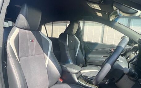 Toyota Harrier, 2018 год, 2 330 000 рублей, 13 фотография