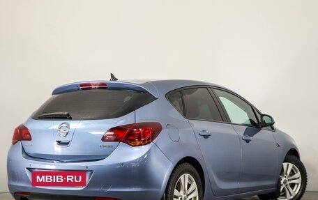 Opel Astra J, 2011 год, 769 000 рублей, 5 фотография