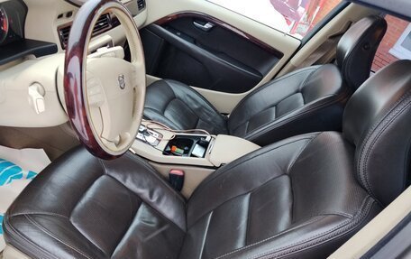 Volvo XC70 II рестайлинг, 2008 год, 1 300 000 рублей, 23 фотография