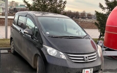 Honda Freed I, 2010 год, 815 000 рублей, 7 фотография