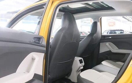 Volkswagen T-Cross I, 2022 год, 1 390 000 рублей, 9 фотография