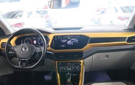 Volkswagen T-Cross I, 2022 год, 1 390 000 рублей, 7 фотография