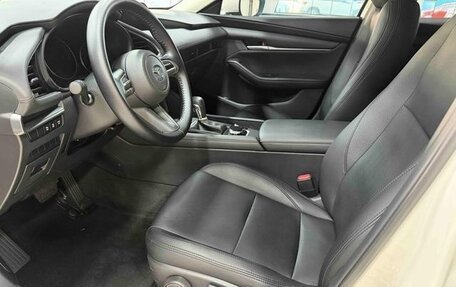 Mazda 3, 2021 год, 1 450 000 рублей, 9 фотография