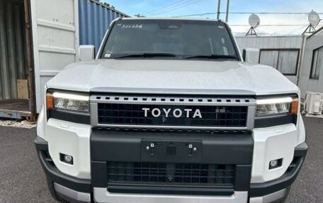 Toyota Land Cruiser Prado, 2024 год, 8 250 000 рублей, 3 фотография