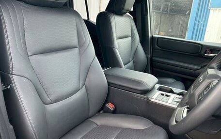 Toyota Land Cruiser Prado, 2024 год, 8 250 000 рублей, 8 фотография