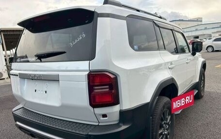 Toyota Land Cruiser Prado, 2024 год, 8 250 000 рублей, 5 фотография