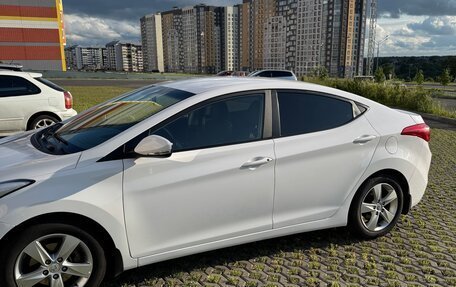 Hyundai Elantra V, 2012 год, 1 050 000 рублей, 2 фотография