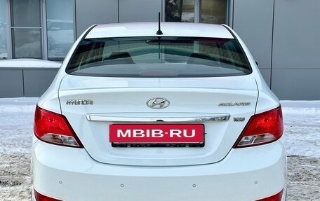 Hyundai Solaris II рестайлинг, 2015 год, 1 229 000 рублей, 3 фотография