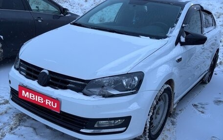 Volkswagen Polo VI (EU Market), 2018 год, 1 100 000 рублей, 1 фотография