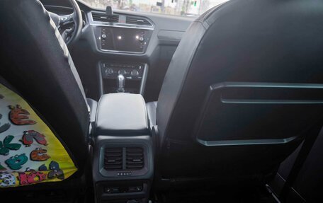 Volkswagen Tiguan II, 2018 год, 2 800 000 рублей, 10 фотография