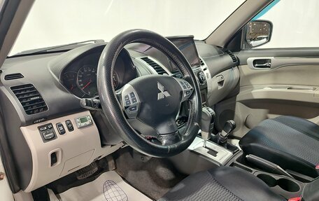 Mitsubishi Pajero Sport II рестайлинг, 2011 год, 1 800 000 рублей, 17 фотография