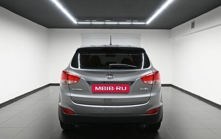 Hyundai ix35 I рестайлинг, 2013 год, 1 175 000 рублей, 4 фотография