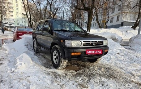 Nissan Pathfinder, 1998 год, 700 000 рублей, 2 фотография