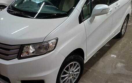 Honda Freed I, 2013 год, 1 250 000 рублей, 5 фотография