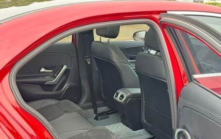 Mercedes-Benz A-Класс, 2022 год, 2 125 000 рублей, 14 фотография