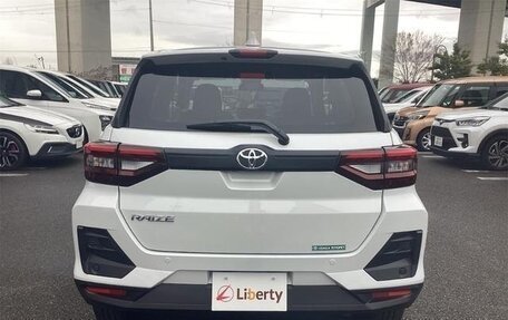 Toyota Raize I, 2025 год, 2 000 000 рублей, 5 фотография