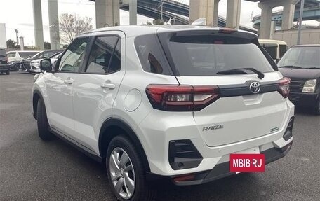Toyota Raize I, 2025 год, 2 000 000 рублей, 6 фотография