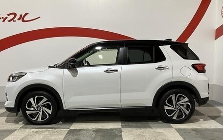 Toyota Raize I, 2020 год, 2 000 000 рублей, 3 фотография