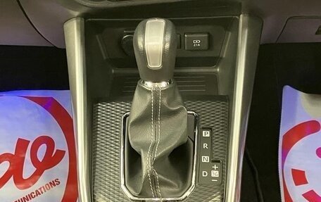 Toyota Raize I, 2020 год, 2 000 000 рублей, 13 фотография