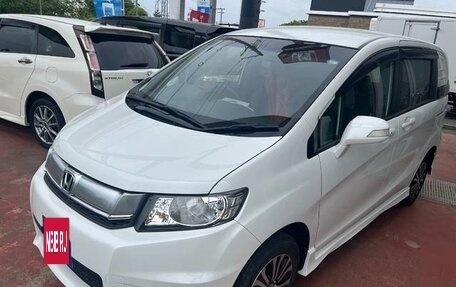 Honda Freed I, 2015 год, 974 000 рублей, 2 фотография