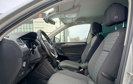 Volkswagen Tiguan II, 2021 год, 3 550 000 рублей, 20 фотография