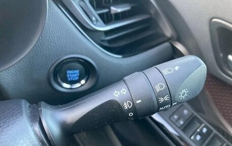 Toyota C-HR I рестайлинг, 2022 год, 1 578 000 рублей, 14 фотография