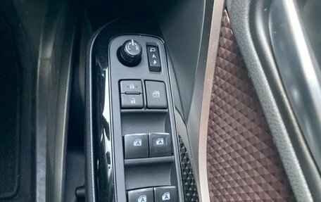 Toyota C-HR I рестайлинг, 2022 год, 1 578 000 рублей, 25 фотография