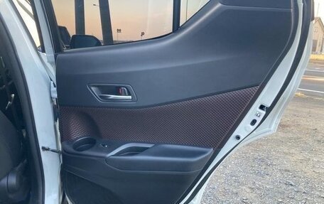 Toyota C-HR I рестайлинг, 2022 год, 1 578 000 рублей, 30 фотография