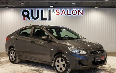 Hyundai Solaris II рестайлинг, 2011 год, 710 000 рублей, 3 фотография