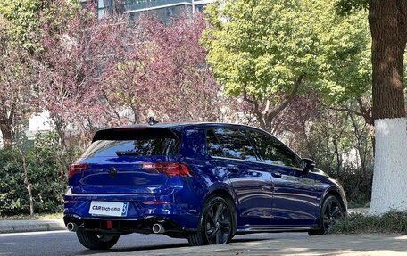 Volkswagen Golf VIII, 2023 год, 1 740 055 рублей, 2 фотография